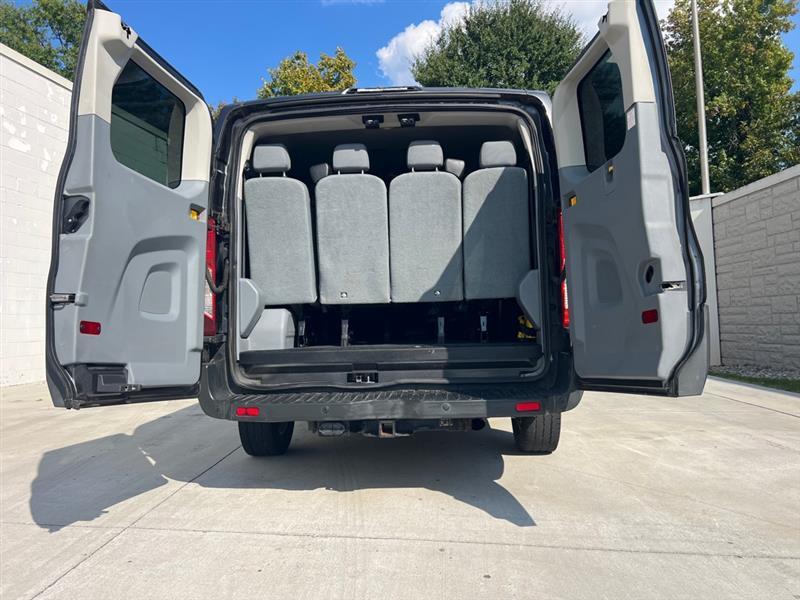Ford Transit 350 Wagon Low Roof XL w/Sliding Pass. 148-in. WB 2016