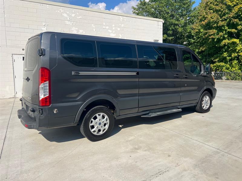 Ford Transit 350 Wagon Low Roof XL w/Sliding Pass. 148-in. WB 2016