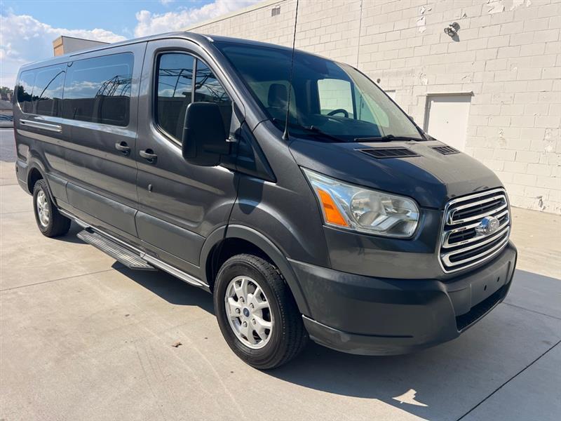 Ford Transit 350 Wagon Low Roof XL w/Sliding Pass. 148-in. WB 2016