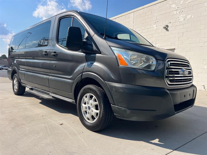 Ford Transit 350 Wagon Low Roof XL w/Sliding Pass. 148-in. WB 2016