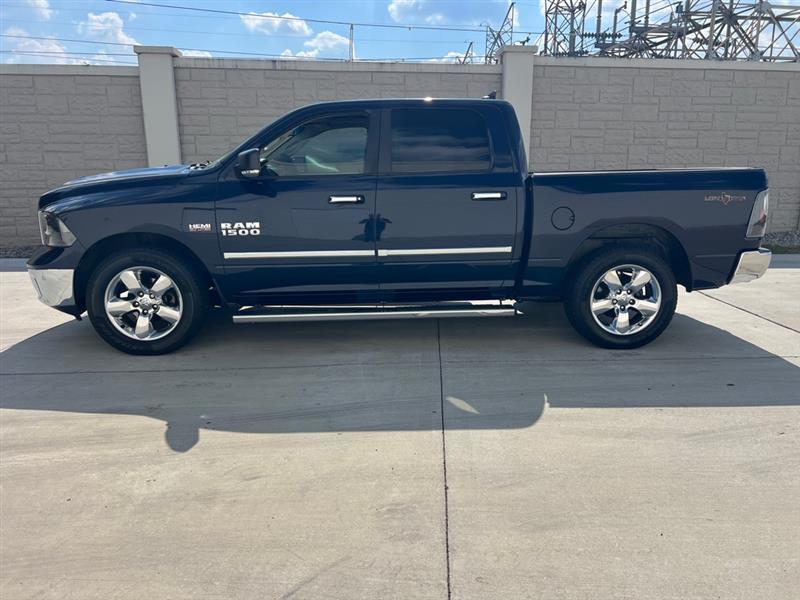 RAM 1500 SLT Crew Cab SWB 2WD 2016