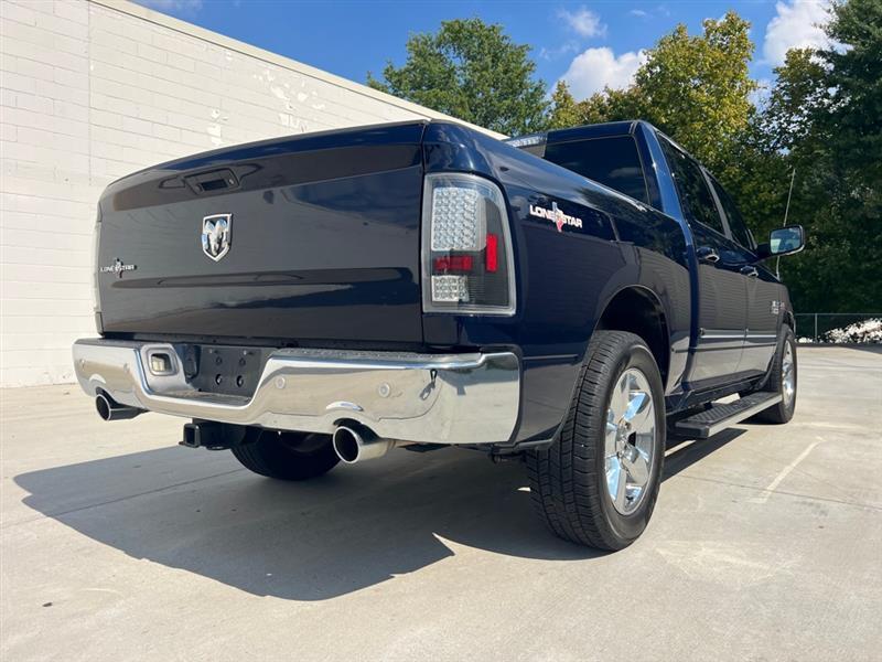 RAM 1500 SLT Crew Cab SWB 2WD 2016