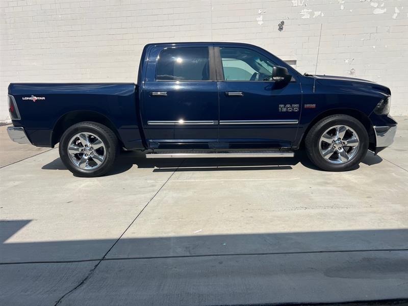 RAM 1500 SLT Crew Cab SWB 2WD 2016