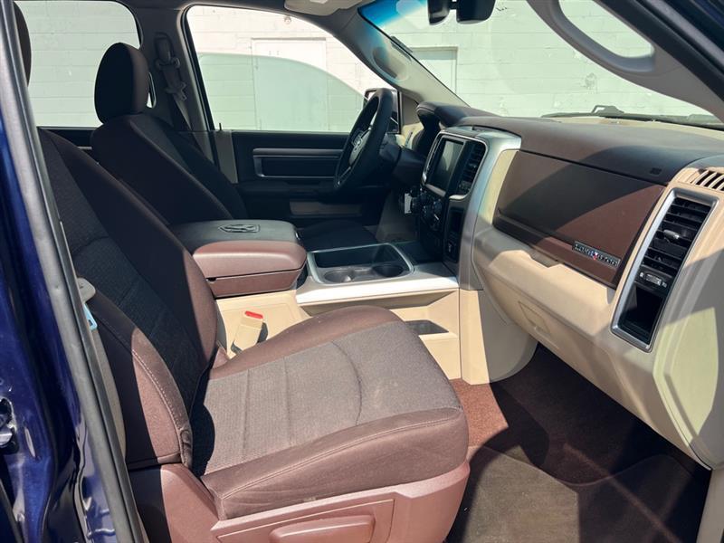 RAM 1500 SLT Crew Cab SWB 2WD 2016
