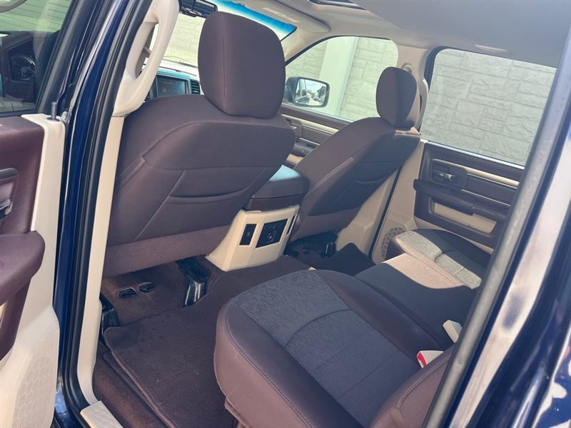 RAM 1500 SLT Crew Cab SWB 2WD 2016