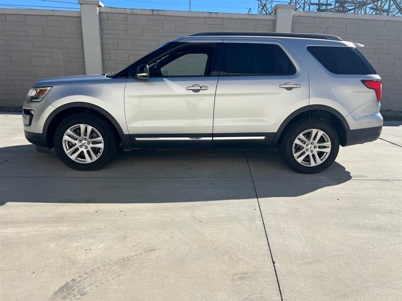 Ford Explorer XLT 4WD 2018