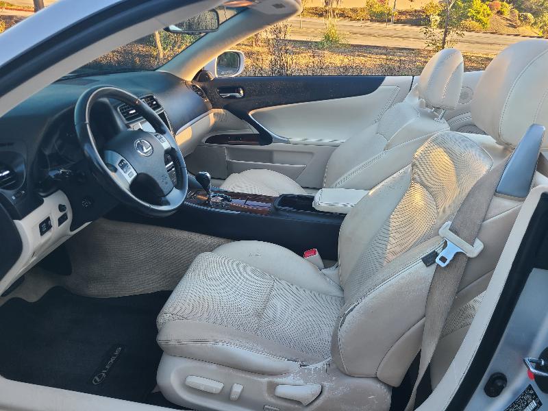 Lexus IS C 250 2012 Lexus IS C 250 2012