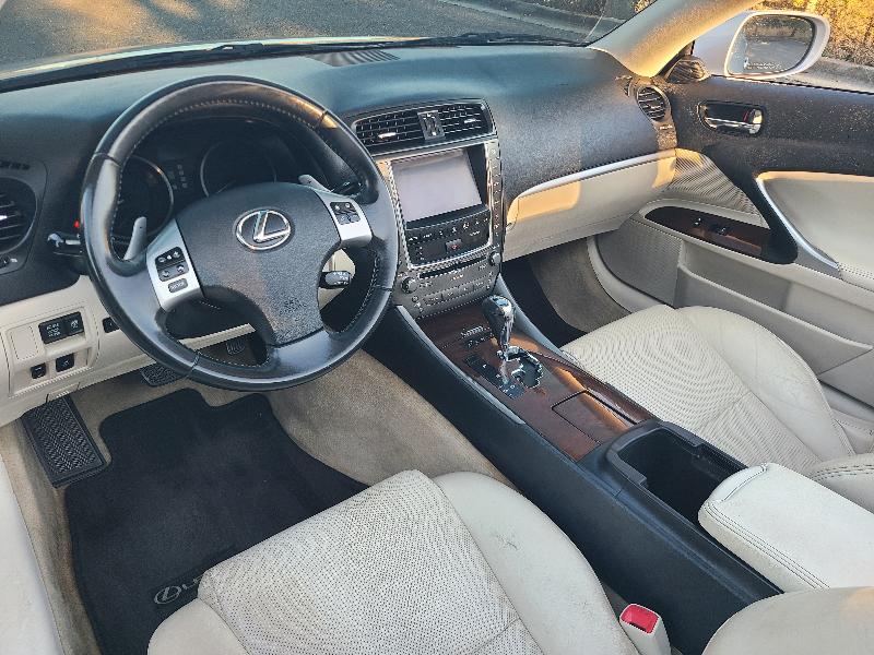 Lexus IS C 250 2012 Lexus IS C 250 2012