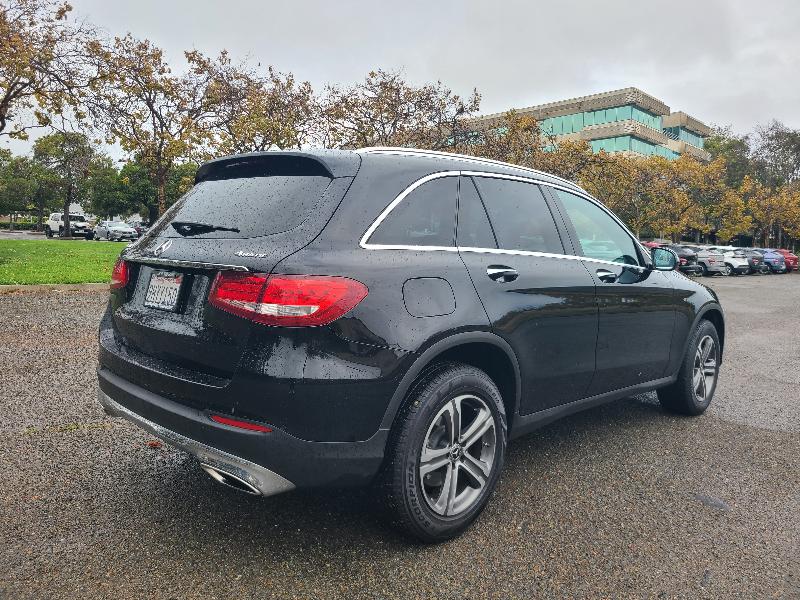 Mercedes-Benz GLC-Class GLC300 4MATIC 2017 Mercedes-Benz GLC-Class GLC300 4MATIC 2017