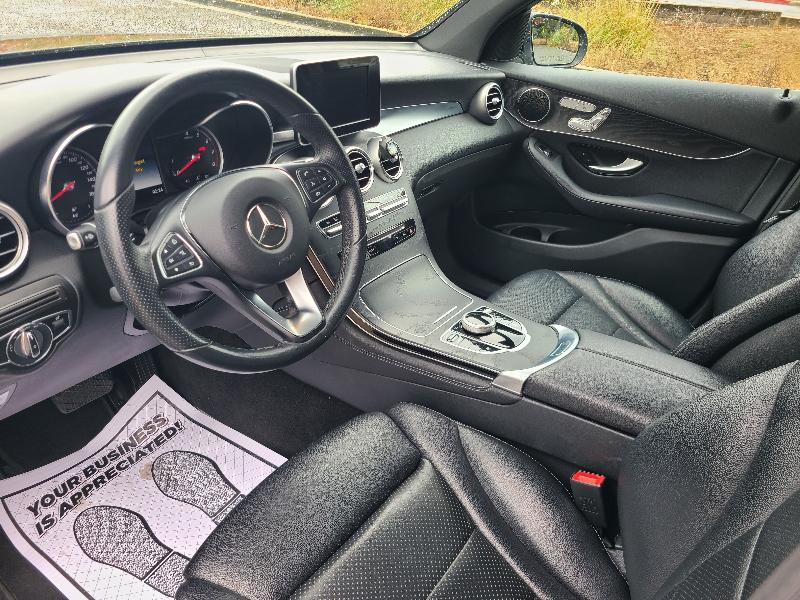 Mercedes-Benz GLC-Class GLC300 4MATIC 2017 Mercedes-Benz GLC-Class GLC300 4MATIC 2017