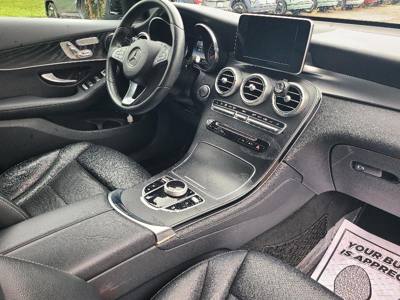 Mercedes-Benz GLC-Class GLC300 4MATIC 2017 Mercedes-Benz GLC-Class GLC300 4MATIC 2017