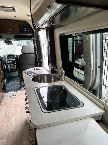 Mercedes-Benz Sprinter 3500 170-in. WB 2014