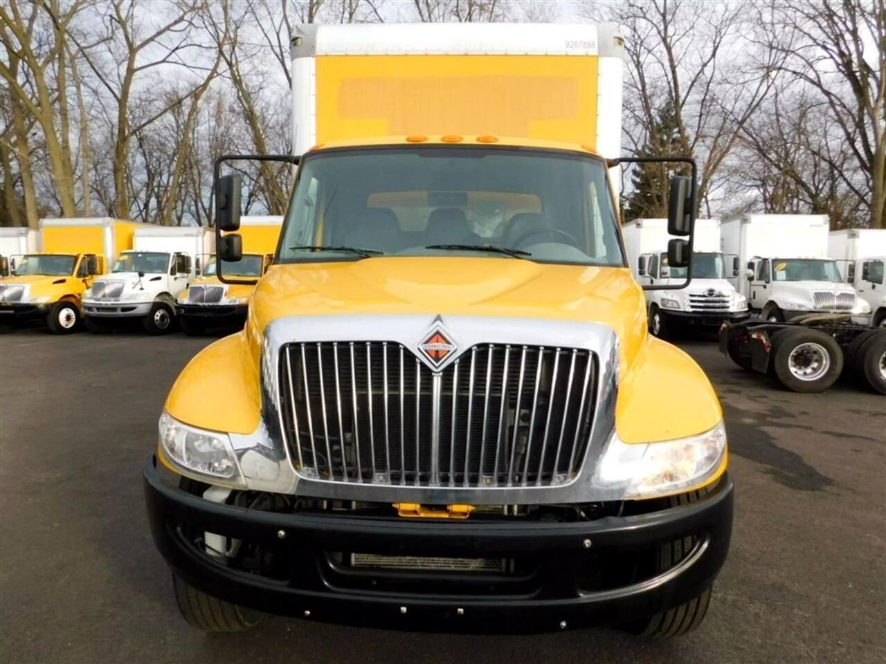 2019 International DuraStar 4300 NON CDL