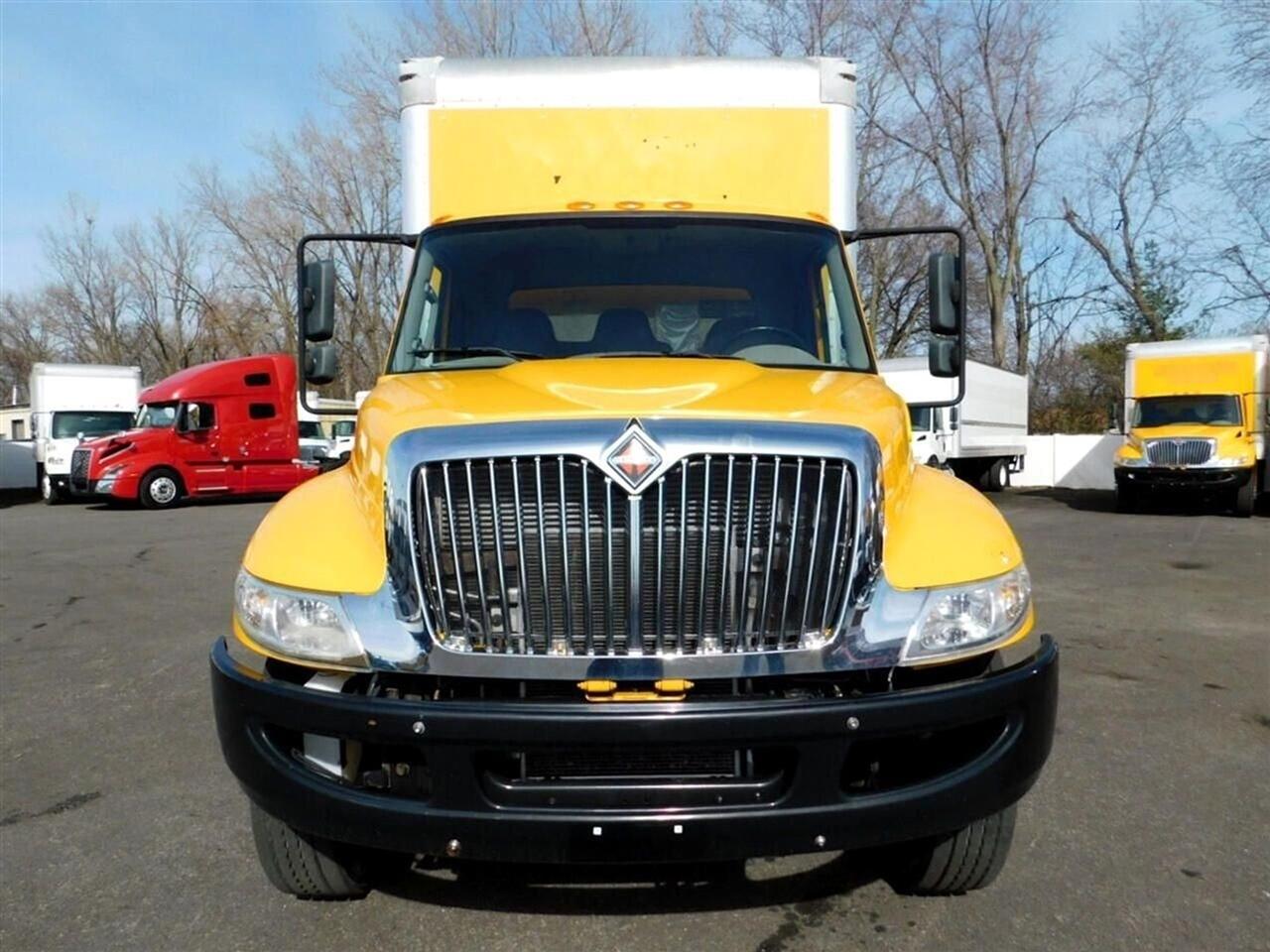 2019 International DuraStar 4300 NON CDL