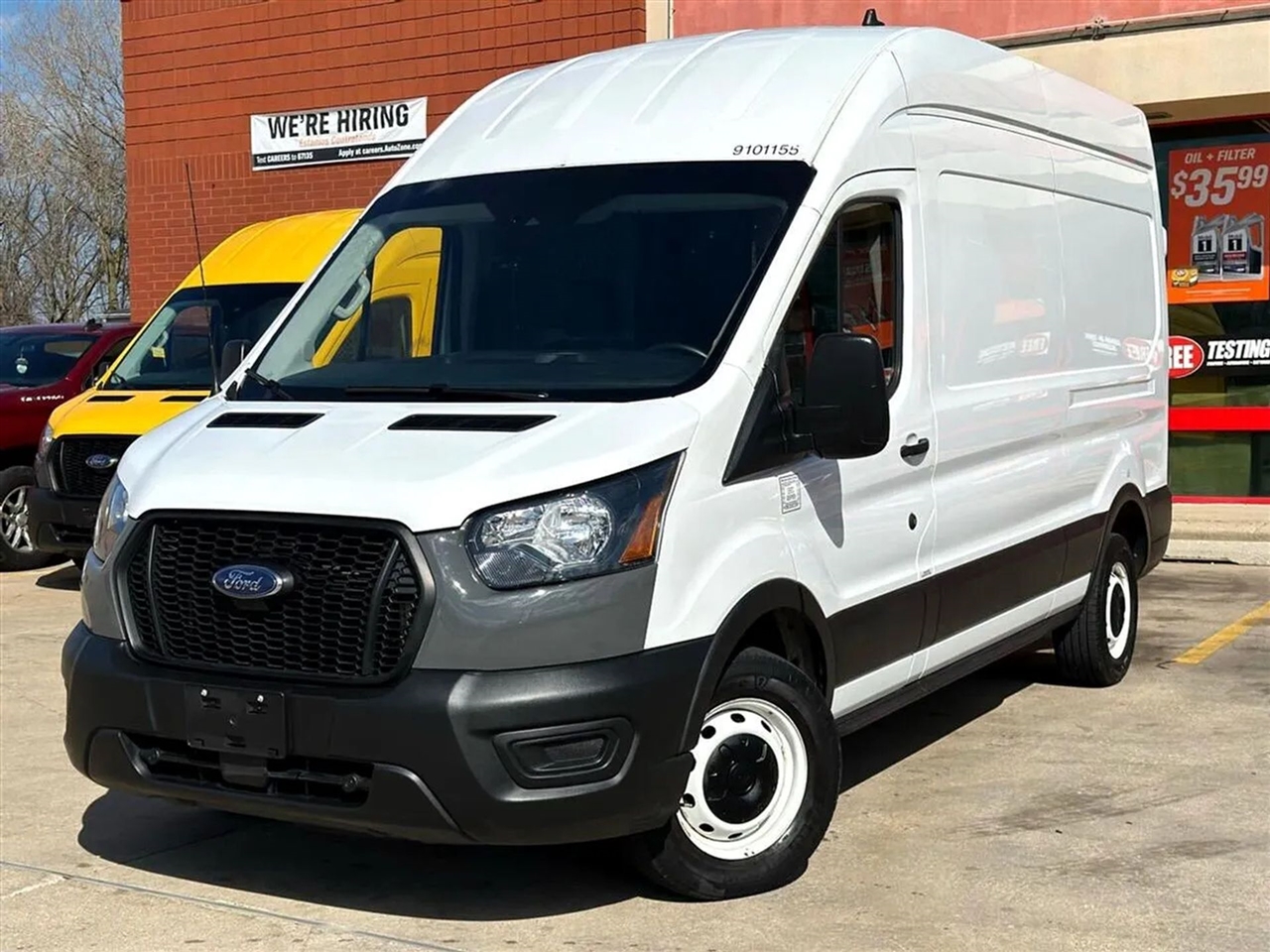 Ford Transit 250 Van Low Roof w/Sliding Pass. 130-in. WB 2021