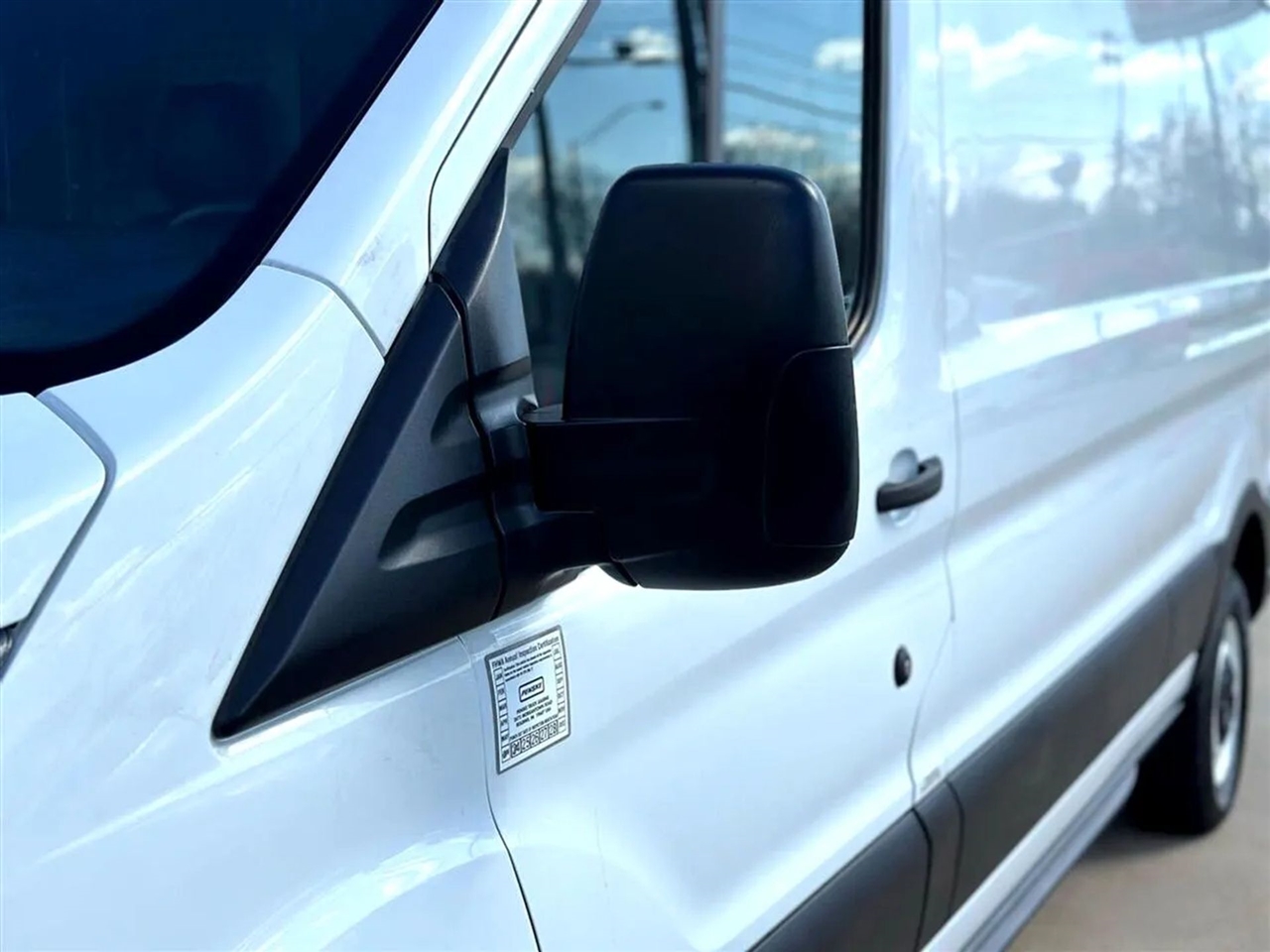 Ford Transit 250 Van Low Roof w/Sliding Pass. 130-in. WB 2021