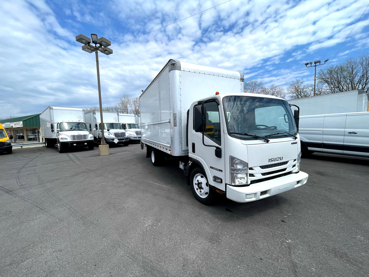 2018 Isuzu NPR photo 4