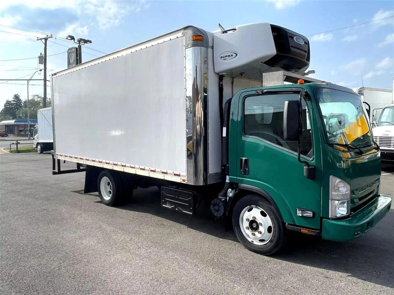 Isuzu NPR  2019