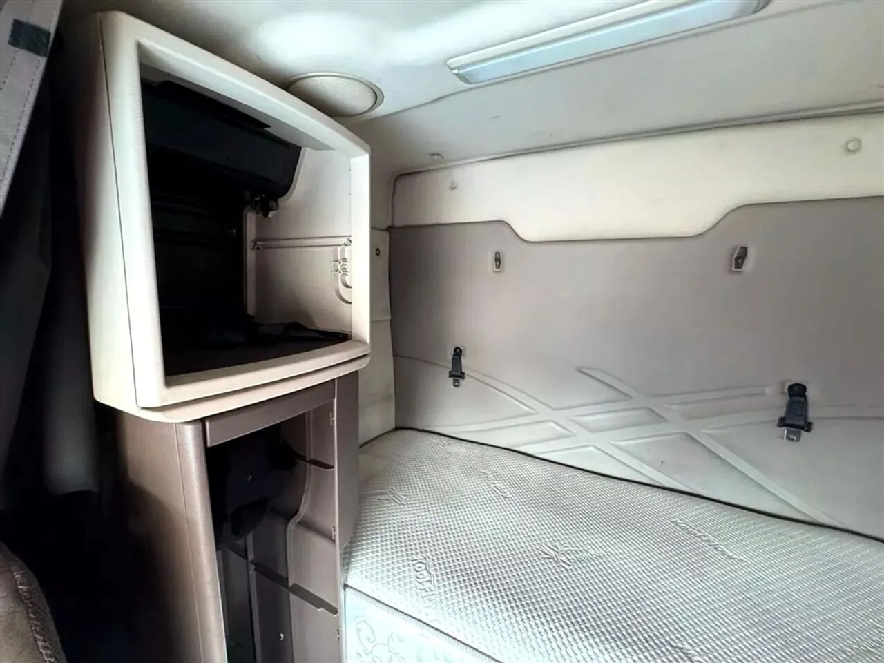 Volvo VNL  2012 Volvo VNL  2012