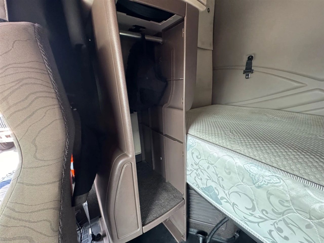 Volvo VNL  2012 Volvo VNL  2012