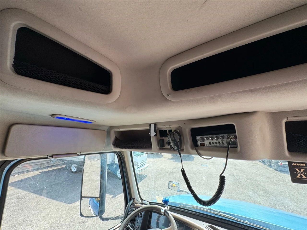 Volvo VNL  2012 Volvo VNL  2012