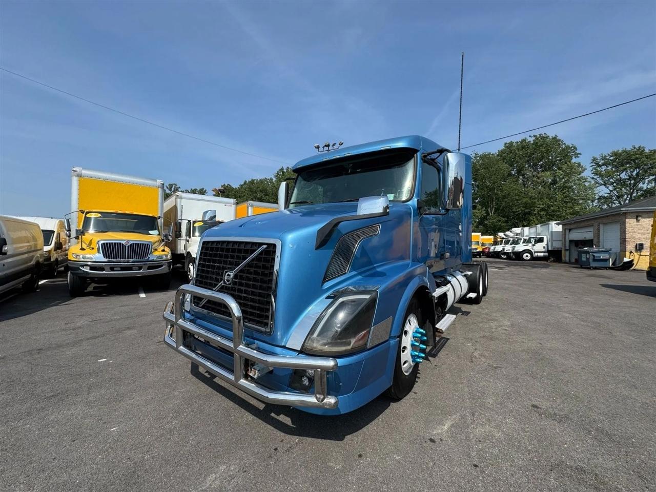 Volvo VNL  2012