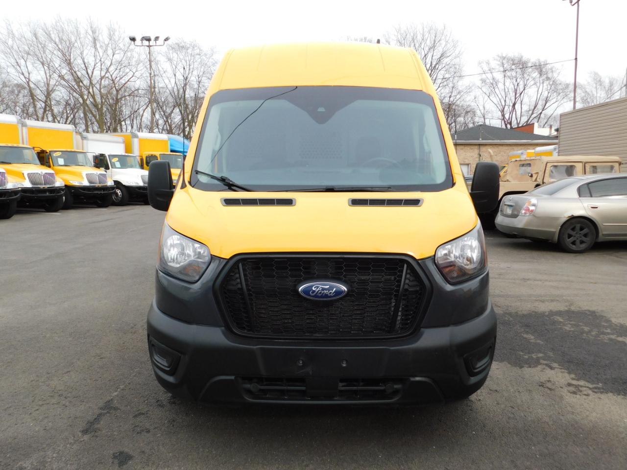 Ford Transit 250 Van Low Roof w/Sliding Pass. 130-in. WB 2020