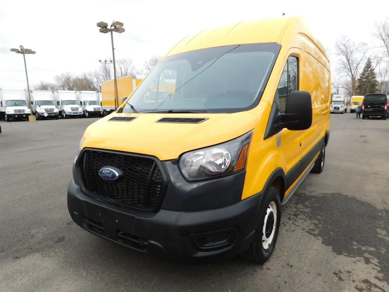 Ford Transit 250 Van Low Roof w/Sliding Pass. 130-in. WB 2020