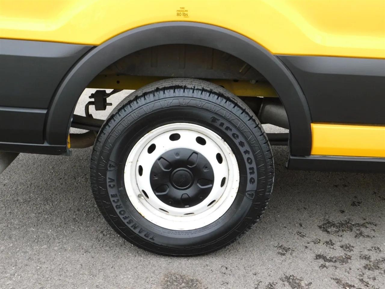 Ford Transit 250 Van Low Roof w/Sliding Pass. 130-in. WB 2020