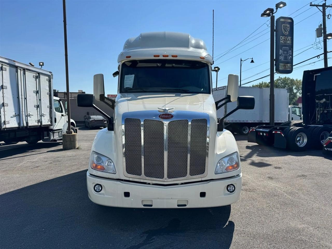 2022 Peterbilt 579 CDL