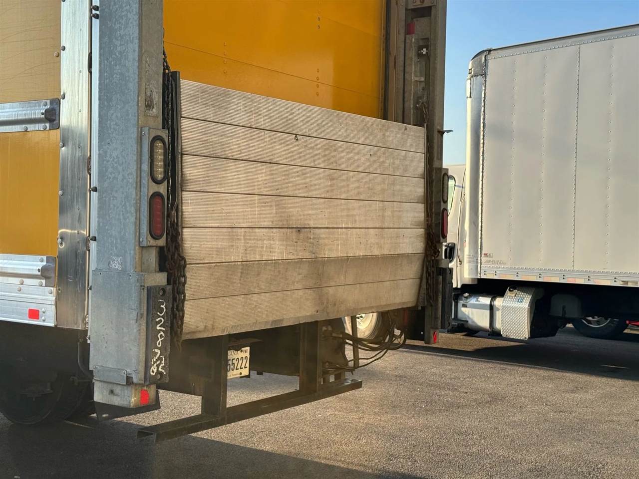 2019 International 4300 DuraStar 4300 photo 9