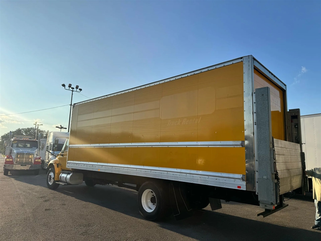 2019 International 4300 DuraStar 4300 photo 11