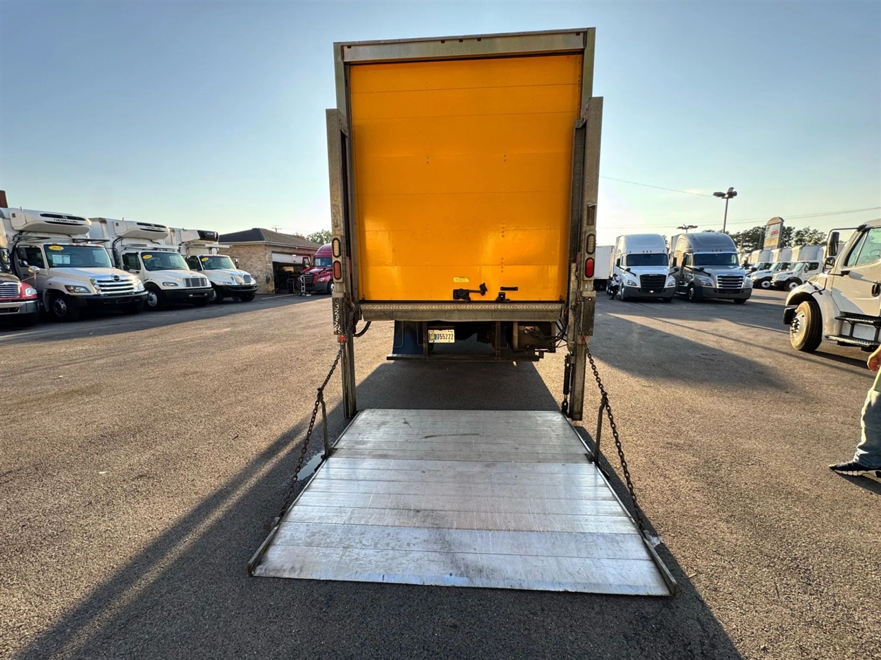 2019 International 4300 DuraStar 4300 photo 13