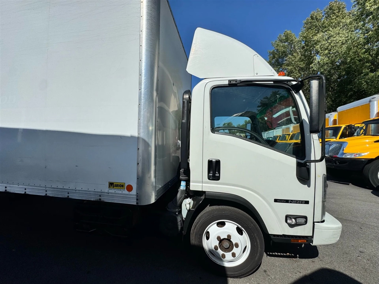 2018 Isuzu NQR photo 3
