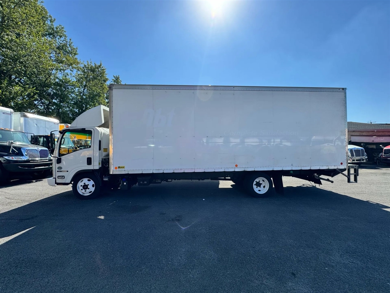 2018 Isuzu NQR photo 5