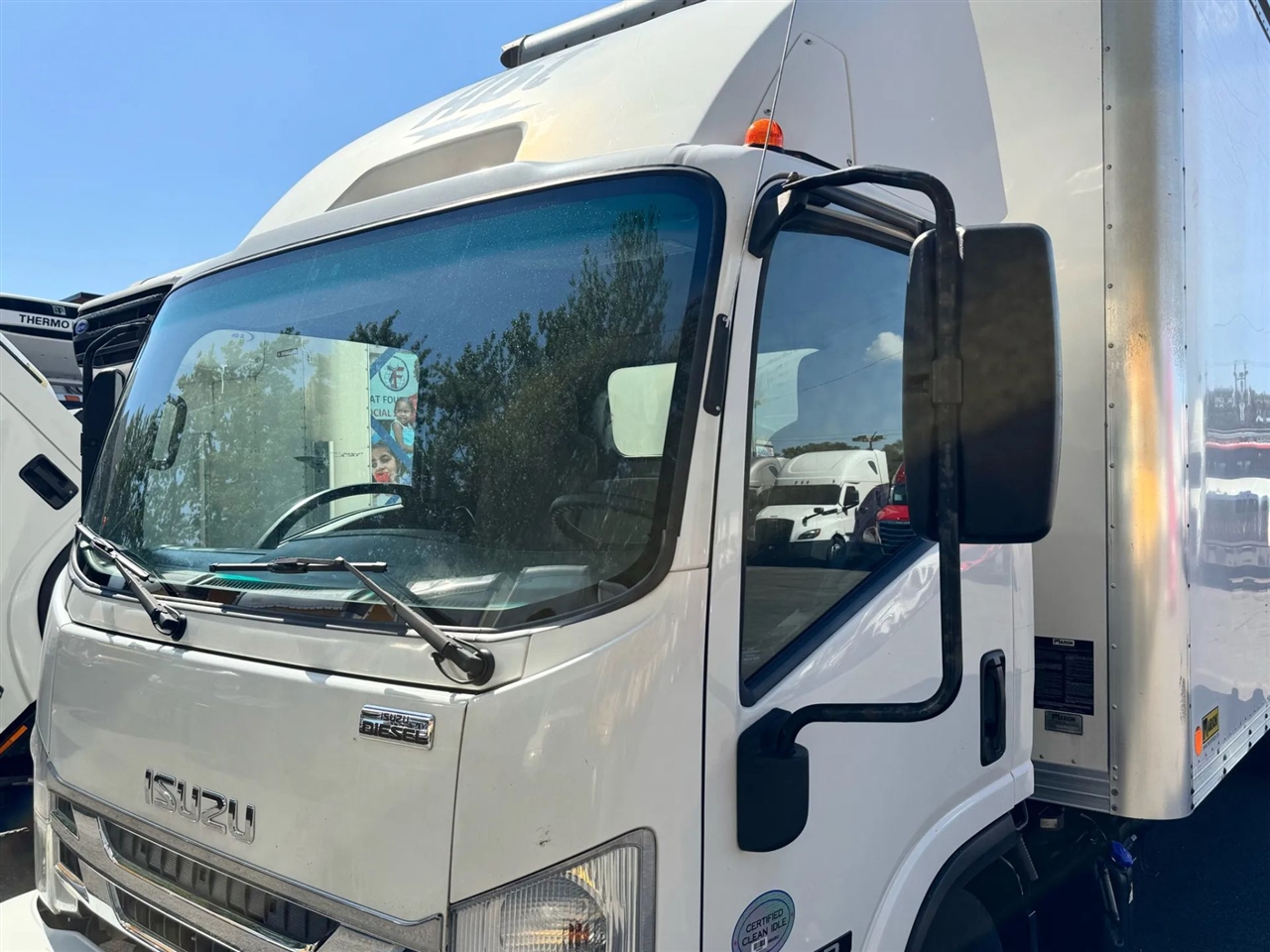 2018 Isuzu NQR photo 15