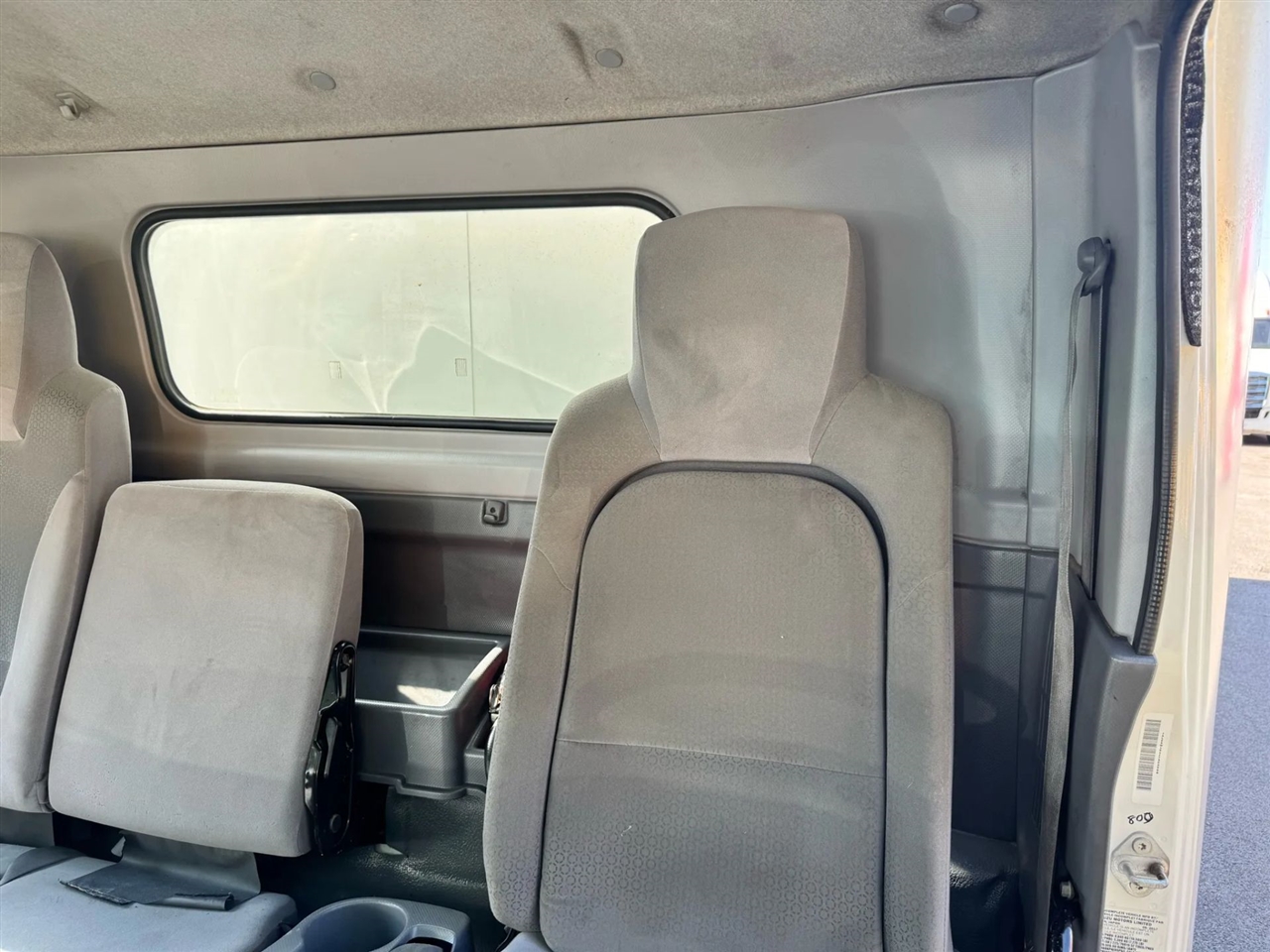 2018 Isuzu NQR photo 23