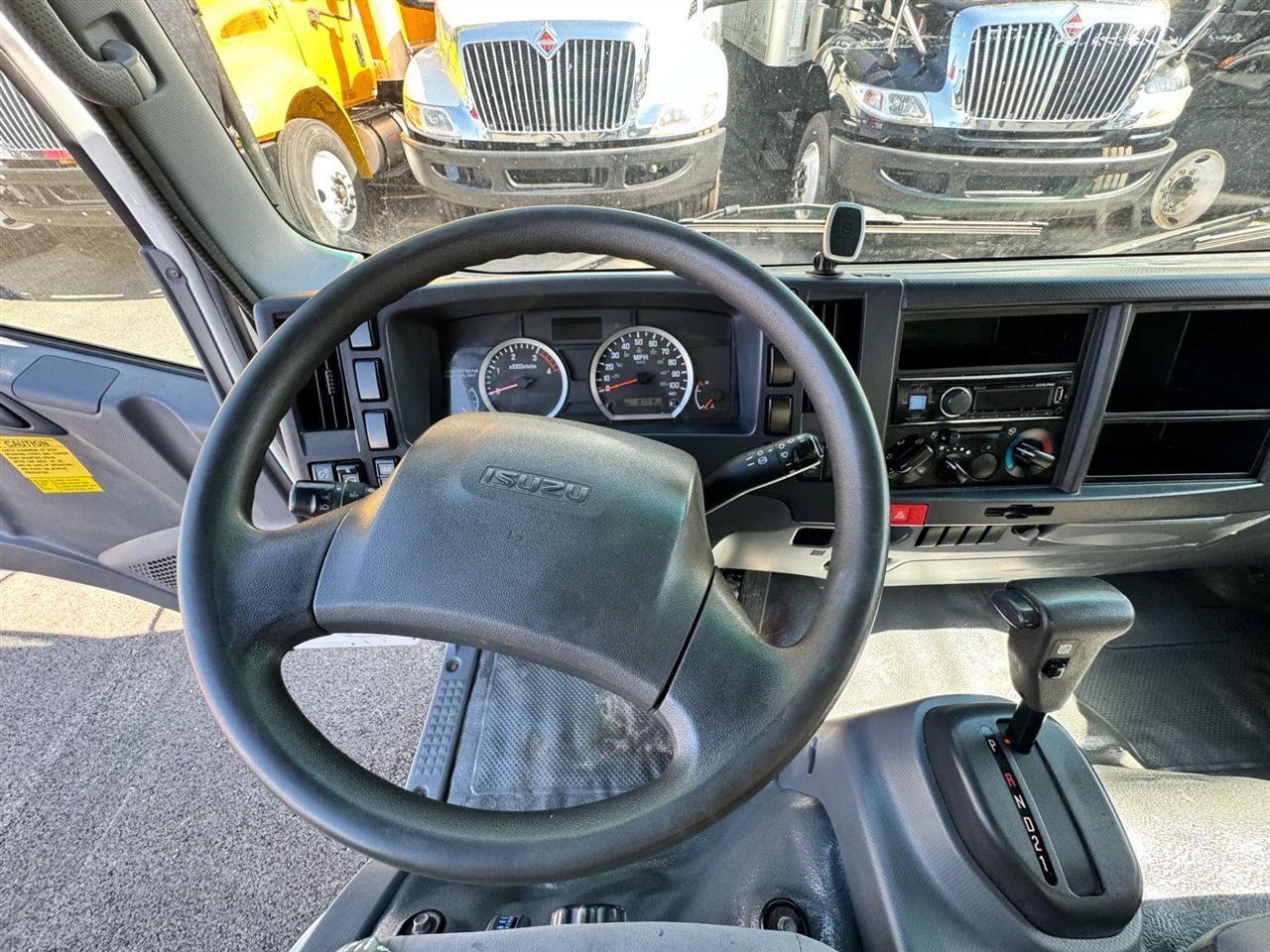 2018 Isuzu NQR photo 28