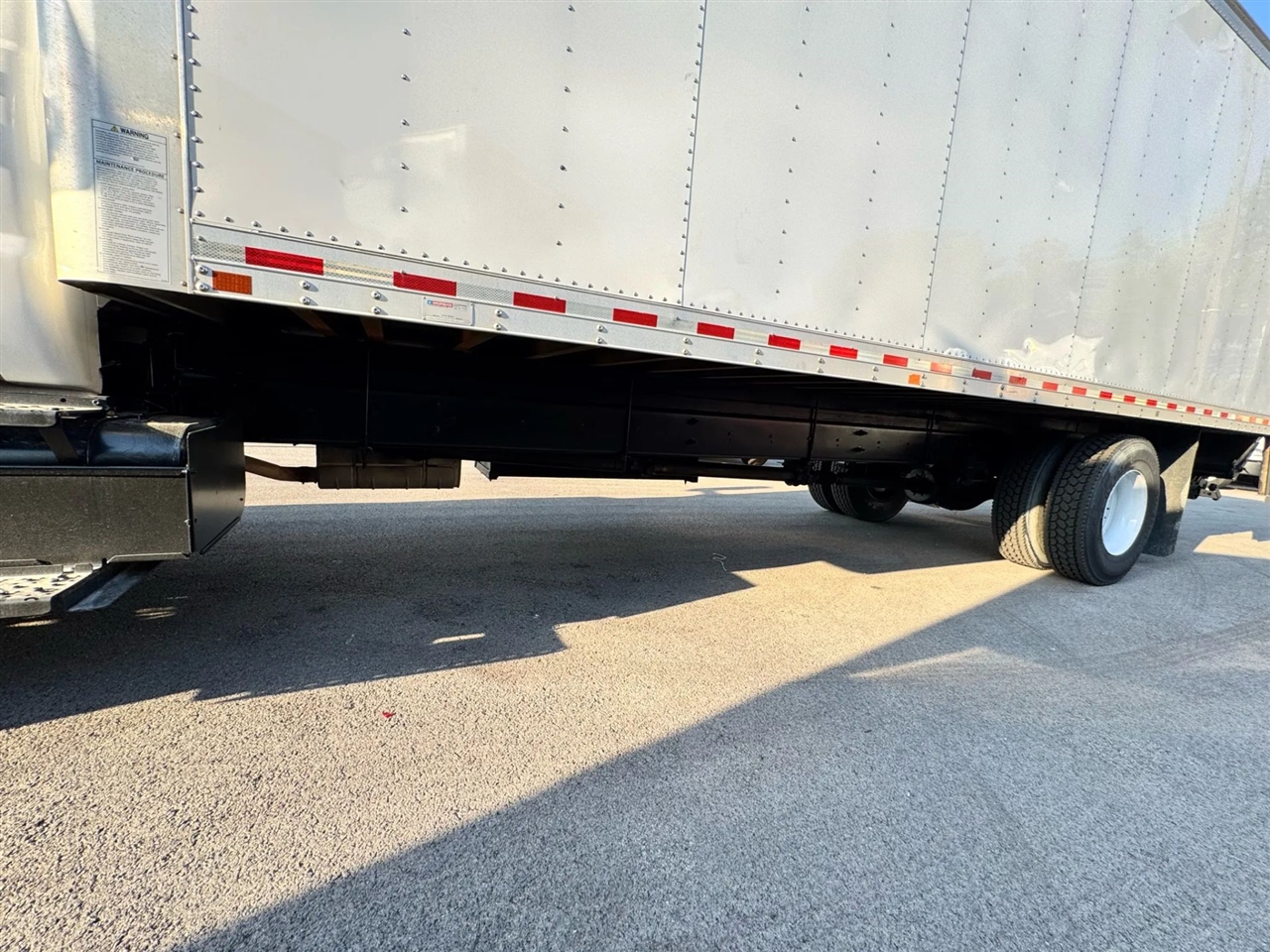 2019 Ford F-750 Regular Cab photo 13