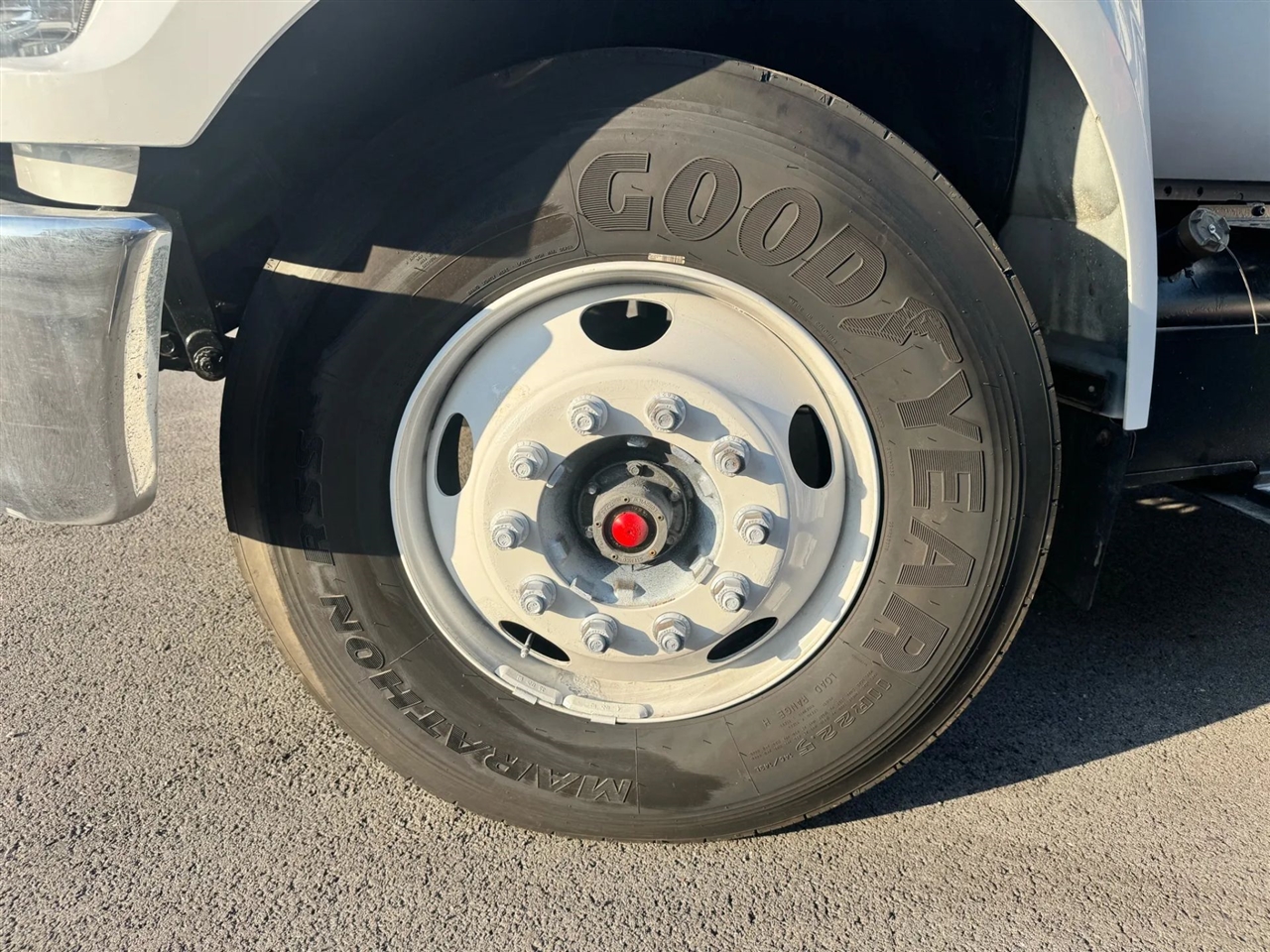 2019 Ford F-750 Regular Cab photo 15