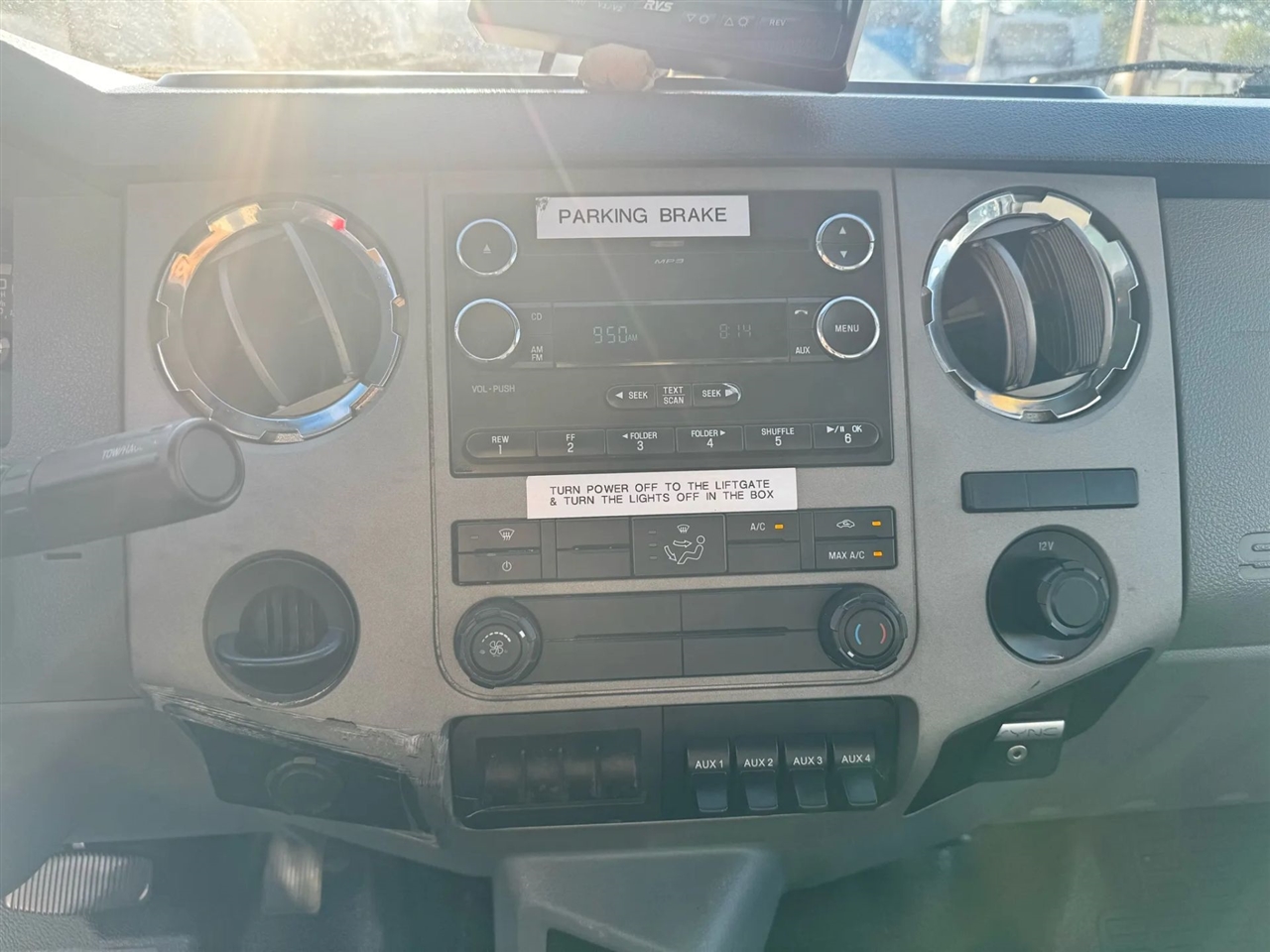 2019 Ford F-750 Regular Cab photo 25