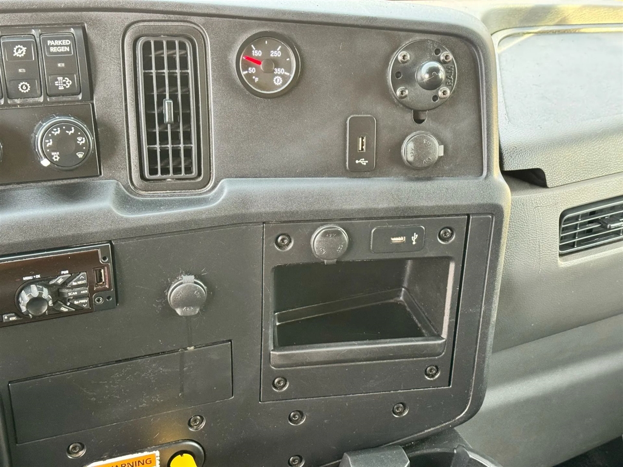 International MV607  2020 International MV607  2020