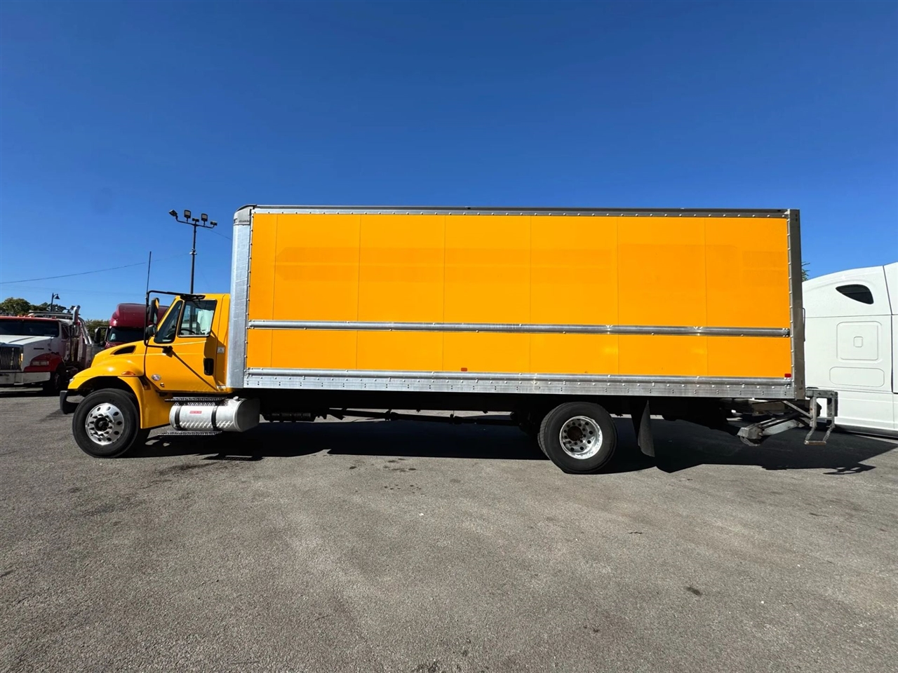 International DuraStar 4300  2019 International DuraStar 4300  2019