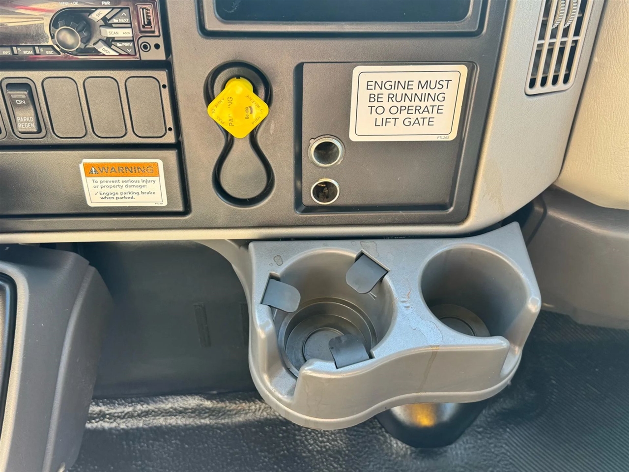 International DuraStar 4300  2019 International DuraStar 4300  2019