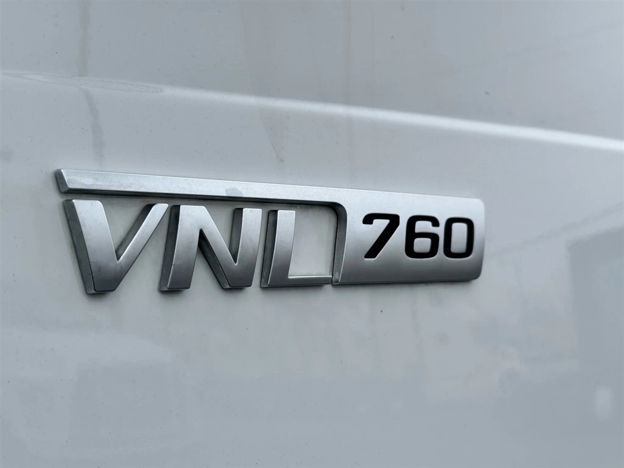 Volvo VNL  2020