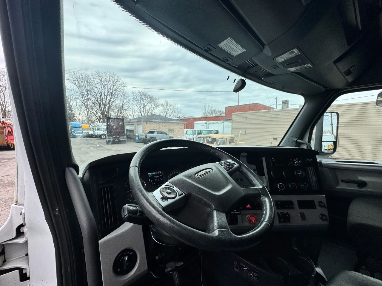 Freightliner Cascadia  2020