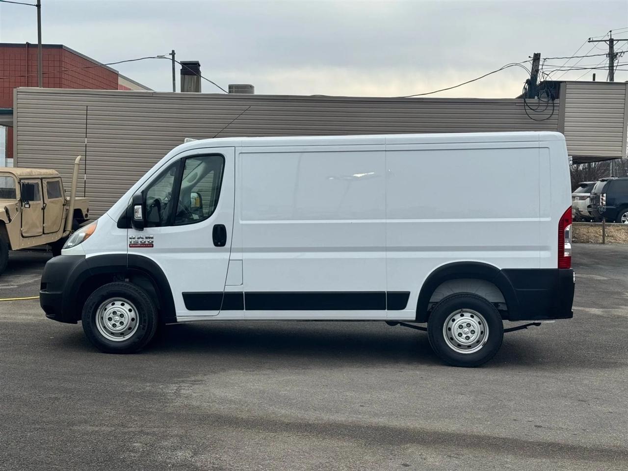 RAM Promaster 1500 Low Roof Tradesman 136-in. WB 2019