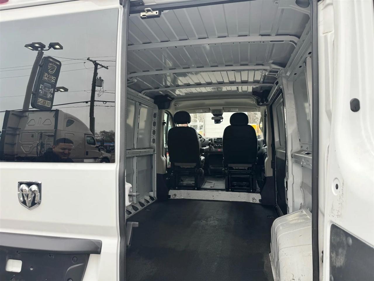 RAM Promaster 1500 Low Roof Tradesman 136-in. WB 2019