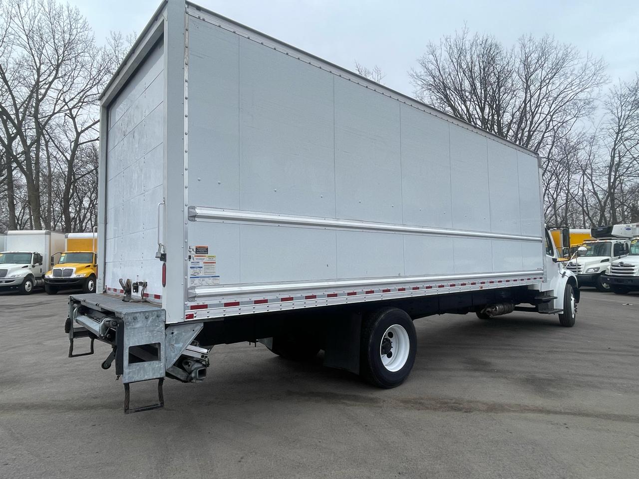Freightliner M2 106 Base 2019