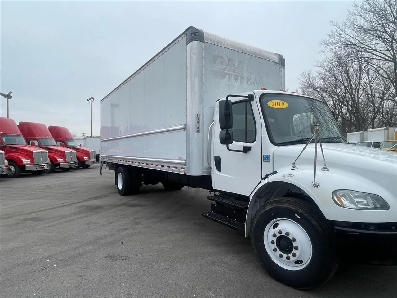 Freightliner M2 106  2019